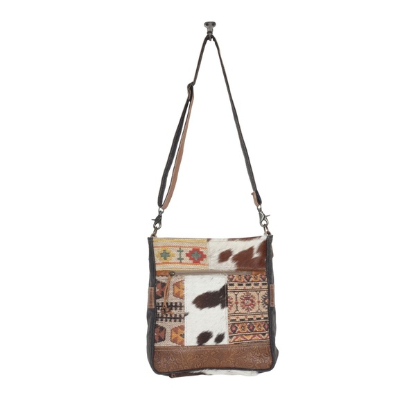 MYRA BAG DARK AESTHETICS SHOULDER BAG - Picture 6 of 8